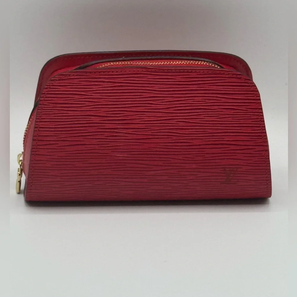 LOUIS VUITTON Epi Dauphine PM Pouch Castilian Red EUC